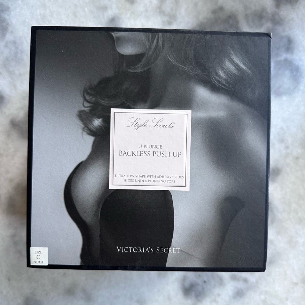Victoria’s secret backless push-up bra. Size C. Nude